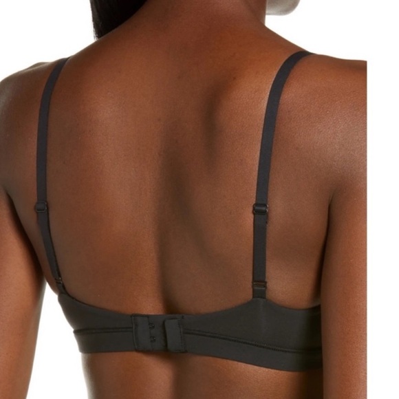 Skims Bras Set of 2 - Picture 6 of 7